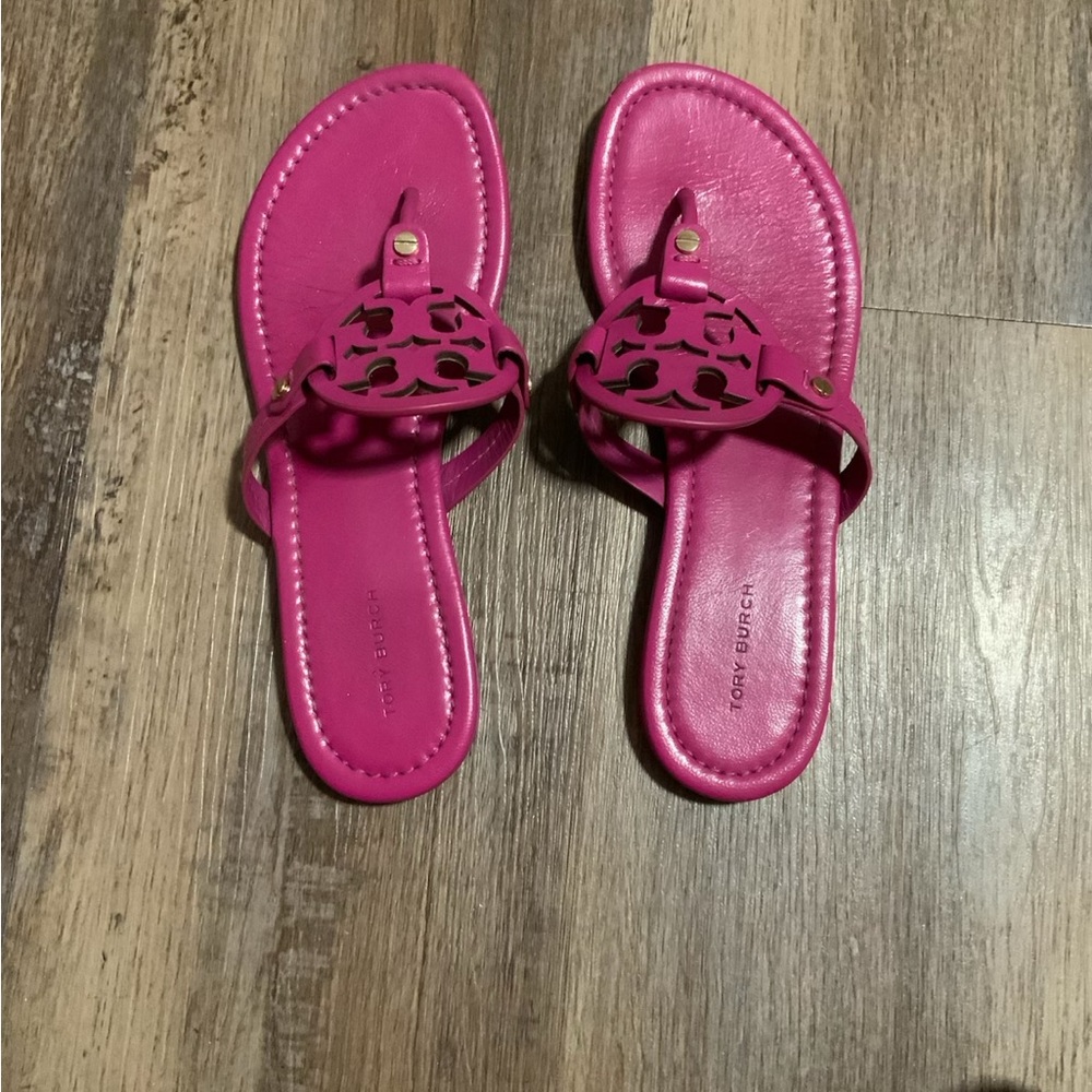 Tory Burch Pink Thong Sandals Flat Summer Style